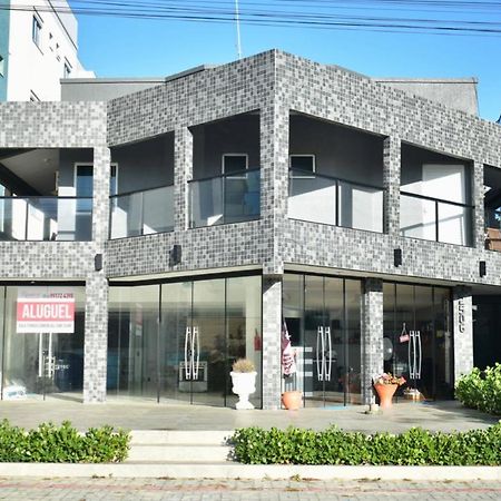 Residencial Melfi III - Apartamento Terreo ボンビーニャス エクステリア 写真